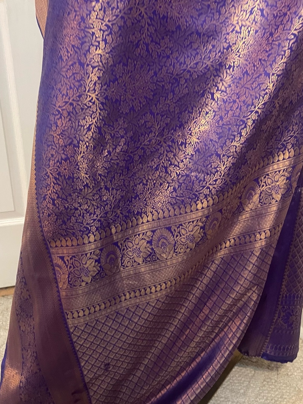 Premade Lavish Purple and Gold Woven Silk ready to wear Saree with Matching Blou - Picture 7 of 12